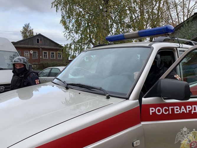 В супермаркете Сыктывкара вневедомственная охрана Росгвардии задержала похитителя «красной рыбы»