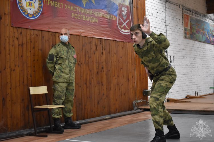 В Республике Коми продолжаются чемпионаты Росгвардии по лыжным гонкам и служебному двоеборью