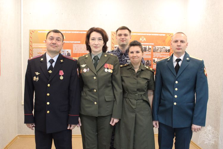 Сотрудники и военнослужащие кадровых подразделений Росгвардии отмечают профессиональных праздник
