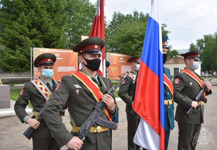 В Сыктывкаре приняли присягу военнослужащие Центра подготовки Северо-Западного округа Росгвардии
