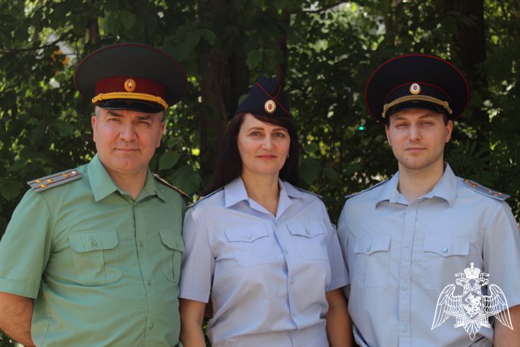 В Коми росгвардейцы рассказали о семейных династиях в погонах
