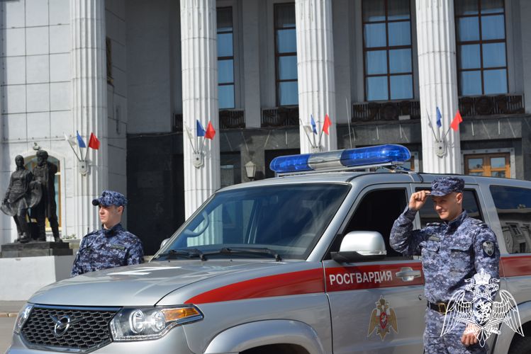 В Коми росгвардейцы выезжали на тревожные сигналы в гипермаркет и увеселительные заведения