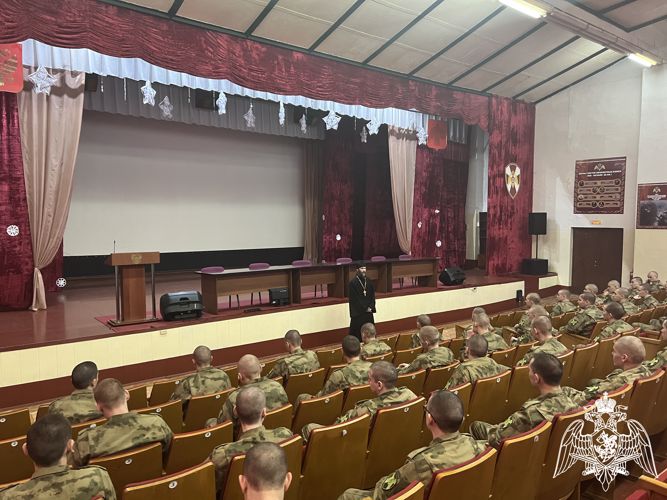 Росгвардейцы в православный праздник Рождества Христова приняли участие в молебне 