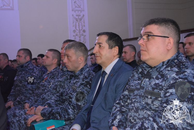 Начальник Управления Росгвардии по Республике Коми поздравил личный состав с Днем войск национальной гвардии