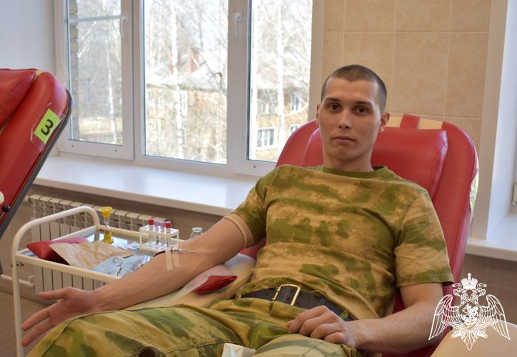В Сыктывкаре росгвардейцы приняли участие в донорской акции «От сердца к сердцу»