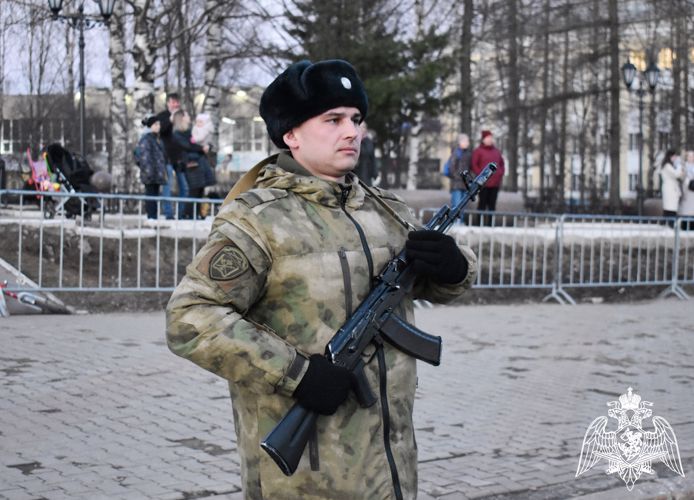 В Сыктывкаре военнослужащие Росгвардии участвуют в репетиции торжественного шествия ко Дню Победы