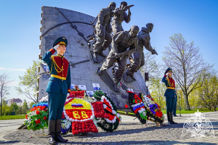В Санкт-Петербурге офицер СОБР «Заря» принял участие в совете краповых беретов 