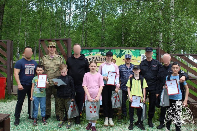 В Сыктывкаре для детей сотрудников и военнослужащих Росгвардии состоялось спортивное мероприятие в рамках празднования Дня защиты детей 