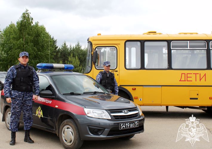 В Республике Коми под охрану Росгвардии приняты школьные автобусы