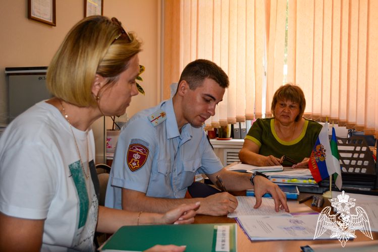 В преддверии дня знаний Росгвардия Коми проверяет образовательные учреждения региона