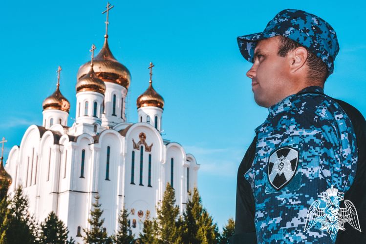 Росгвардия обеспечила правопорядок во время нахождения мощей Святого Георгия Победоносца в Коми