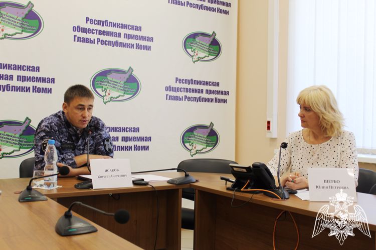 Офицер Росгвардии Коми напомнил владельцам оружия о соблюдении установленных правил оборота оружия