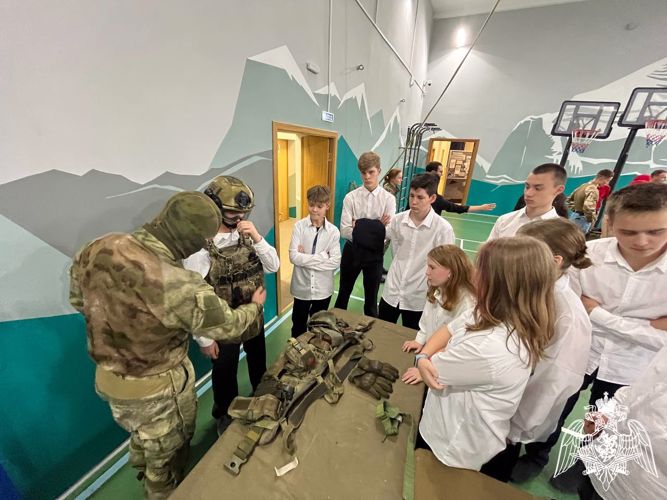 Сотрудники ОМОН «Зырянин» стали участниками патриотического мероприятия