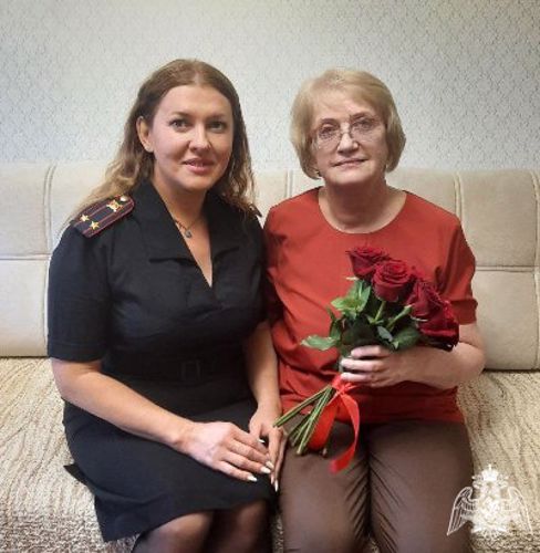 Офицеры вневедомственной охраны Республики Коми поздравили ветерана службы с Днем рождения