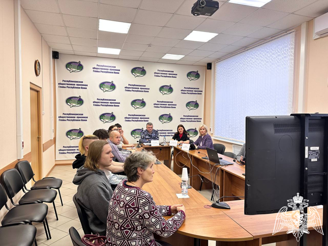 Росгвардейцы знакомят сыктывкарских школьников с военными институтами ведомства