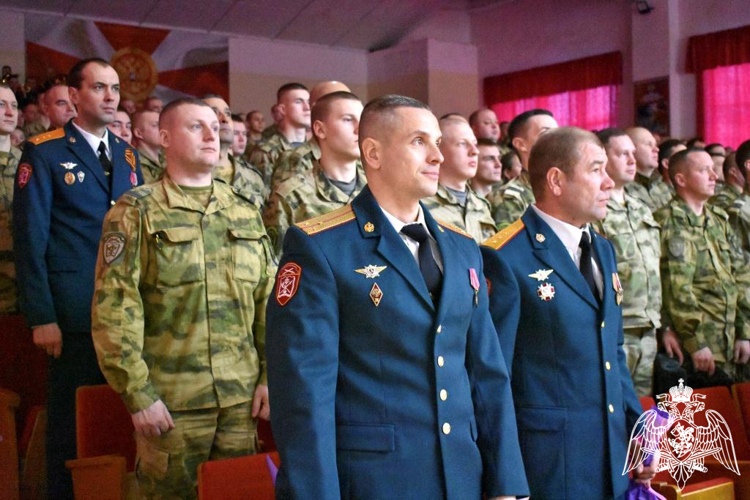 В Центре подготовки личного состава Северо-Западного округа Росгвардии поздравили специалистов инженерной службы с профессиональным праздником