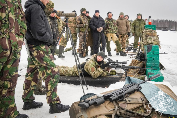 Спецназовцы из Республики Коми приняли участие в соревнованиях снайперов Росгвардии под Санкт-Петербургом