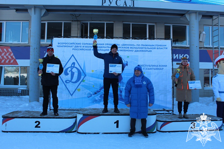 Сборная Росгвардии стала призером Всероссийских соревнований общества "Динамо" по служебному двоеборью и лыжным гонкам