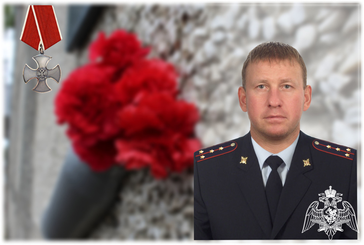 В Сыктывкаре сотрудники ОМОН «Зырянин» почтили память сослуживца, погибшего при исполнении служебного долга