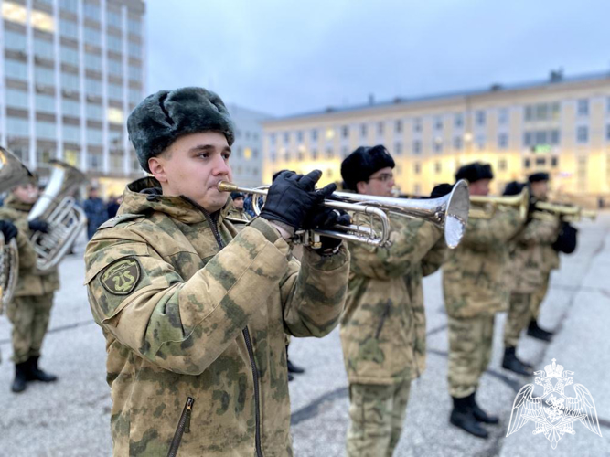 В Сыктывкаре военнослужащие Росгвардии участвуют в репетиции торжественного шествия ко Дню Победы