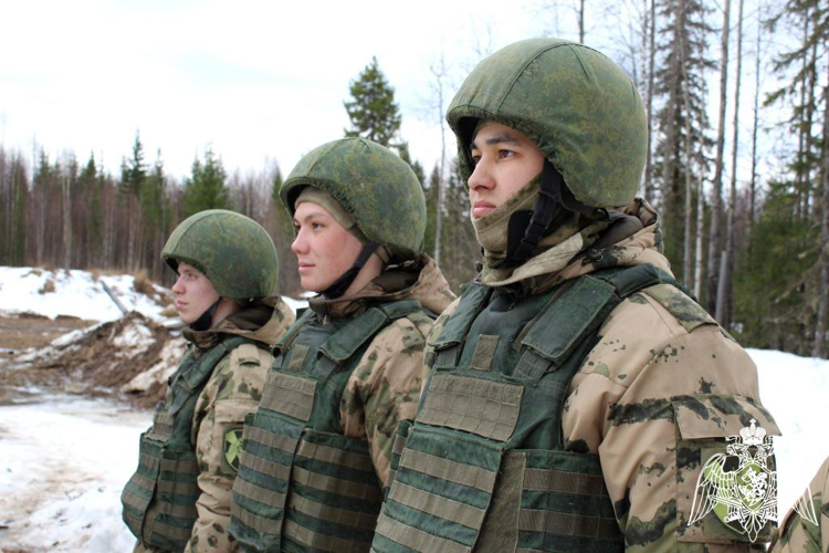 В Сыктывкаре для военнослужащих по призыву прошли практические занятия по инженерной подготовке