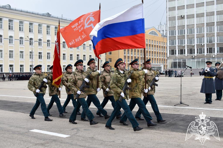 В Сыктывкаре военнослужащие Росгвардии приняли участие в генеральной репетиции торжественного шествия ко Дню Победы