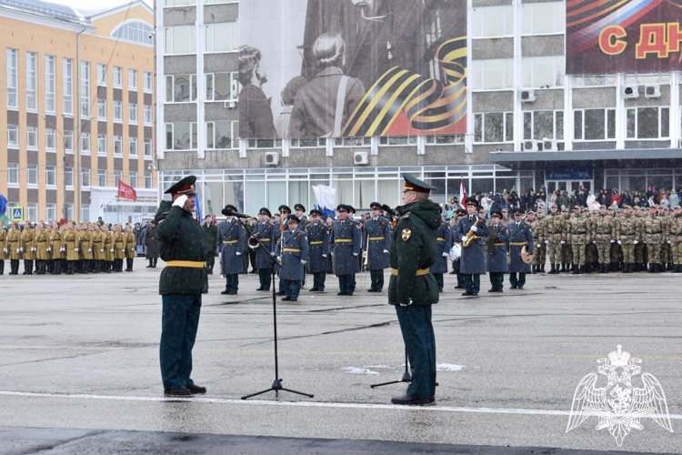В Сыктывкаре росгвардейцы приняли участие в праздновании Дня Победы