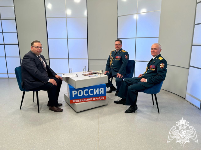 Музыканты военного оркестра Росгвардии стали гостями в студии телеканала «Коми Гор»