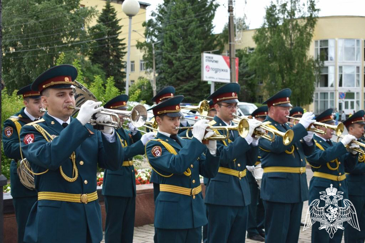 В День памяти и скорби офицеры Росгвардии почтили память героев Великой Отечественной войны