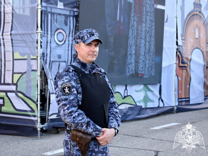 Росгвардейцы обеспечили охрану правопорядка во время празднования Дня России и Дня города Сыктывкара