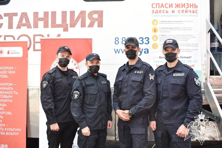 В Сыктывкаре росгвардейцы пополнили федеральный регистр доноров костного мозга