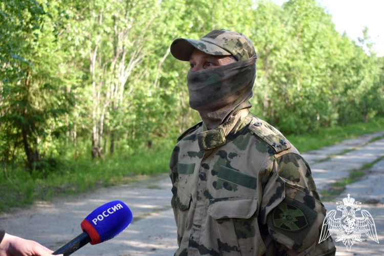 Сотрудники ОМОН «Зырянин» отработали задержание условных вооруженных преступников