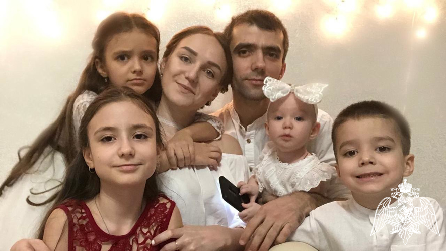 В преддверии Дня семьи, любви и верности военнослужащие Росгвардии поделились секретами семейного счастья