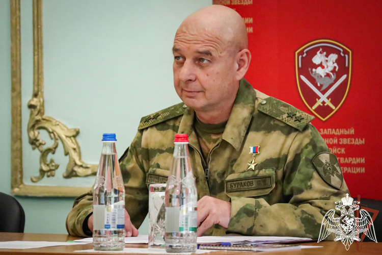 Выпускники военных вузов Росгвардии из Республики Коми прибыли в Санкт-Петербург