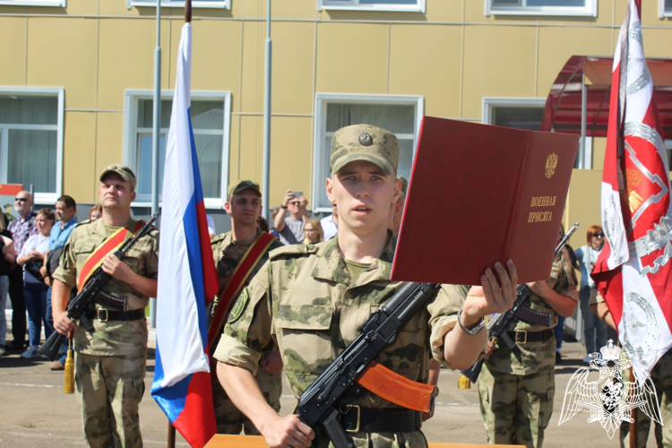 Центр подготовки личного состава Северо-Западного округа Росгвардии пополнился призывниками