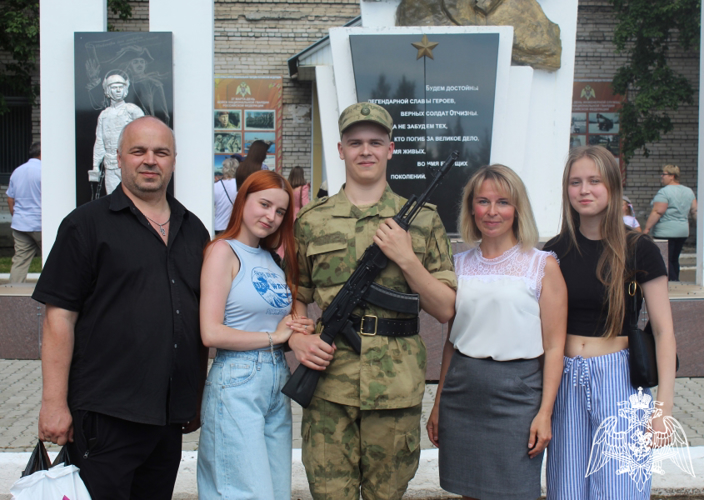 Центр подготовки личного состава Северо-Западного округа Росгвардии пополнился призывниками