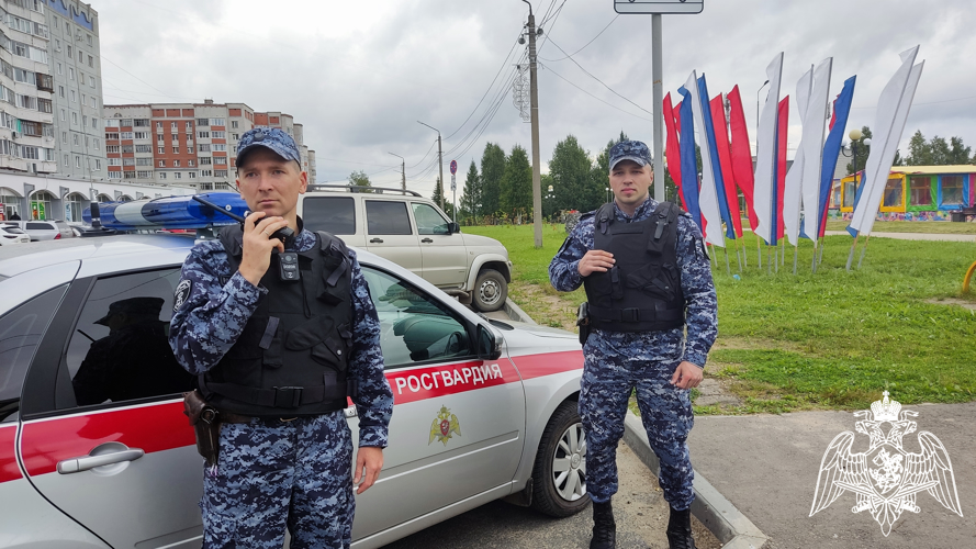 В Коми росгвардейцы обеспечивают правопорядок в день празднования Эжвинского района