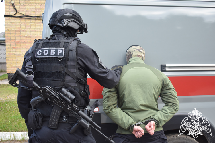 При силовой поддержке СОБ «Заря» Управления Росгвардии по Республике Коми задержаны подозреваемые в мошенничестве на 10 млн рублей