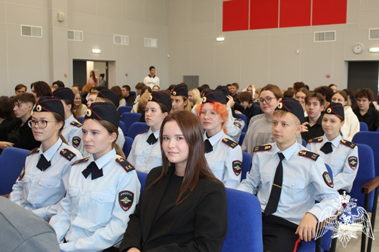 В Сыктывкаре курсанты Пермского военного института прошли войсковую стажировку в Центре подготовки личного состава Росгвардии 