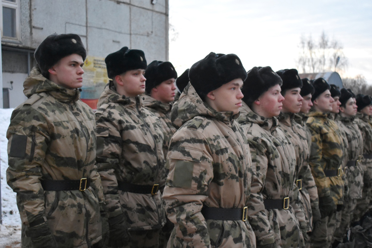 В Республике Коми более двухсот призывников отправились на службу в воинские части Росгвардии