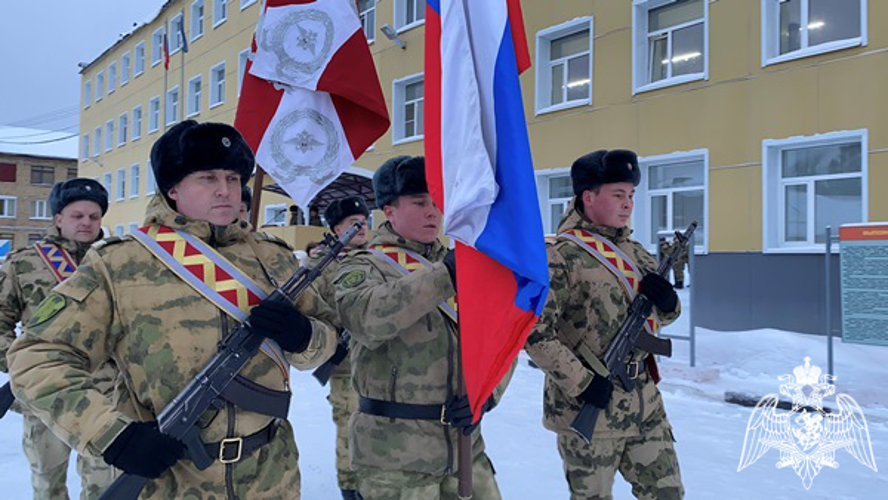 В Сыктывкаре военнослужащие по призыву торжественно приняли присягу