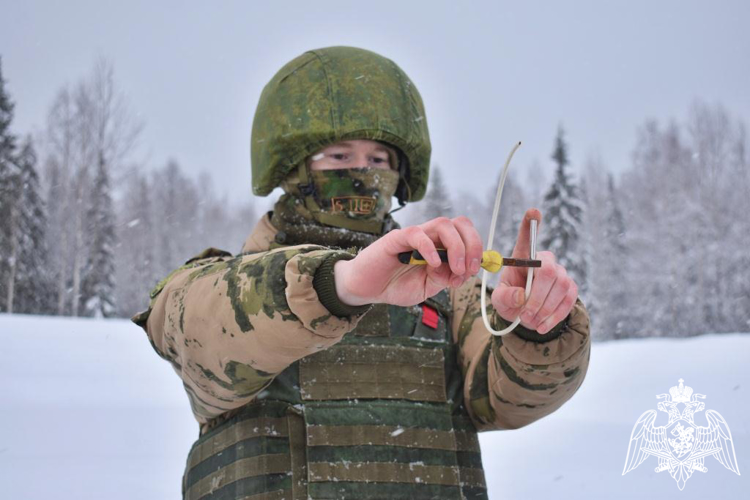 В Сыктывкаре с военнослужащими по призыву начались практические занятия по взрывному делу 