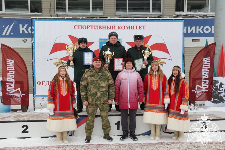 В Сыктывкаре завершились чемпионаты Росгвардии по лыжным гонкам и служебному двоеборью
