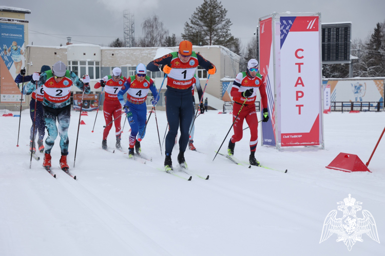 В Сыктывкаре завершились чемпионаты Росгвардии по лыжным гонкам и служебному двоеборью