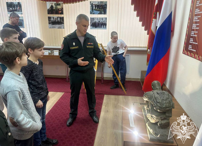 Акция «Неделя мужества» прошла в Центре подготовки личного состава Северо-Западного округа Росгвардии
