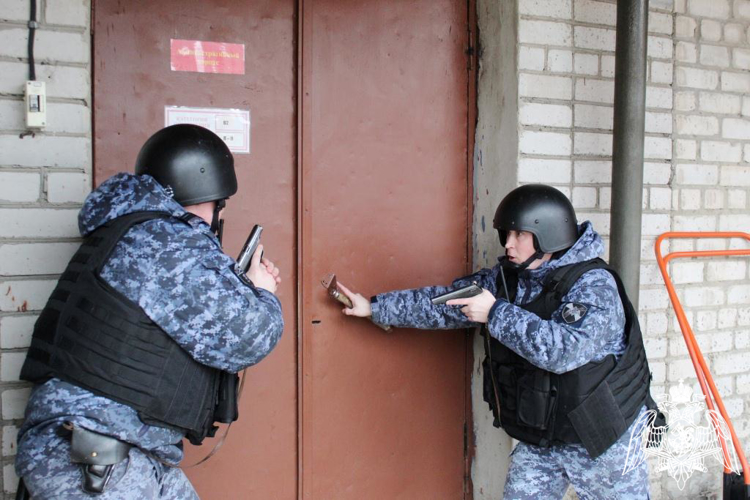 В Республике Коми определены лучшие сотрудники вневедомственной охраны