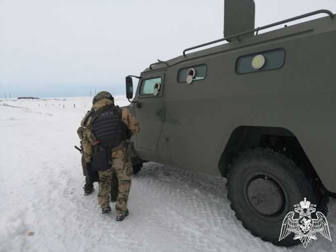 Сотрудники сыктывкарского и воркутинского ОМОН совершенствовали навыки в полевых условиях