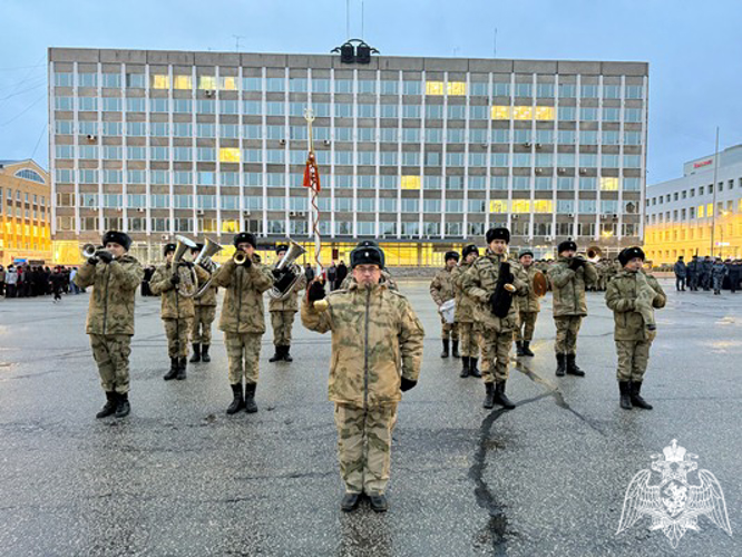 В Сыктывкаре военнослужащие Росгвардии участвуют в репетиции торжественного шествия ко Дню Победы