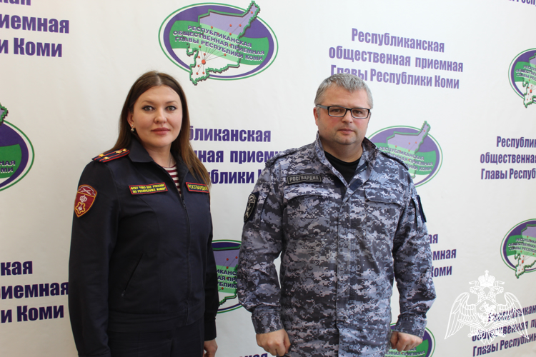 В Сыктывкаре офицеры Росгвардии рассказали об условиях приема на службу