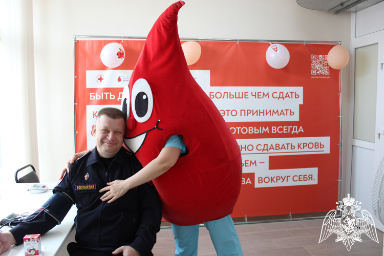 Росгвардейцы поддержали донорскую акцию в Сыктывкаре